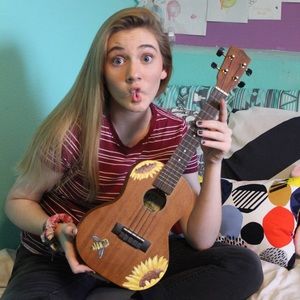 Meet your Posher, Hay